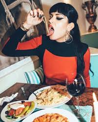 Justice is one of the four cardinal virtues in classical european philosophy and roman catholicism. H Areth Lis H Opoia Mpainei Sto My Style Rocks Hr8e Apo Th Germania Gia Xarh Toy Stelioy Koydoynarh Video