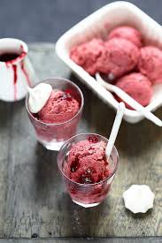 Semifreddo Aux Griottes Sans Sorbetiere Un Dejeuner De Soleil Alimentation Recettes De Cuisine Creme Glacee Vegetalienne