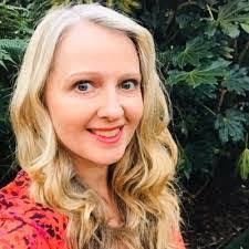 Bernadette Walls's Instagram, Twitter & Facebook