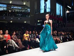 Ontdek de perfecte stockfoto's over kuala lumpur fashion week en redactionele nieuwsbeelden van getty images kies uit premium kuala lumpur fashion blader door de 2.419 kuala lumpur fashion week beschikbare stockfoto's en beelden, of begin een nieuwe zoekopdracht om meer stockfoto's en. Kuala Lumpur Fashion Week 2016 Diva In Me