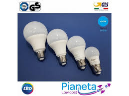 La luminosità può inoltre essere regolata secondo le proprie esigenze, grazie ad una rotazione di 360° ed una flessione di 180°. Lampadine Led Attacco E27 Globo 3w 7w 12w 15w Luce Fredda