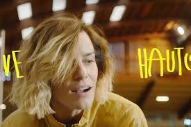 Tiene una hermana menor, calliope, y un hermano mayor, ashley. Buzz Fauve Hautot Fait Danser Les Sportifs Pour Les Jo De Paris 2024