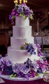 Beautiful White And Purple Flowers Wedding Cakes With Flowers Wedding Cake Purple Flowers Purple Wedding Cakes
