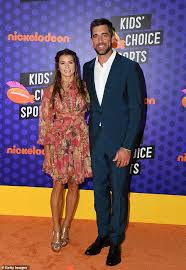 Shailene woodley and aaron rodgers really are getting married! Engaged Aaron Rodgers Thanks His Fiancee Shailene Woodley Upon Accepting 2020 Nfl Mvp Award Daily Mail Online