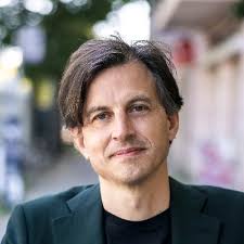 Nicolas Scharioth (@nickscharioth)