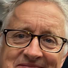 Michael Standring's Instagram, Twitter & Facebook