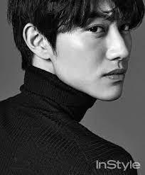 He debuted as an actor in 2012, with a role in the korean drama my. Kwak Dong Yeon Kereses A Twitteren Kwak Dong Yeon Korean Actors Moonlight Drawn By Clouds