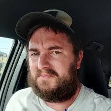 Sherry Raymer's Instagram, Twitter & Facebook