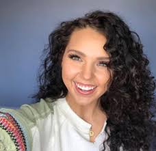 Come hang out with Maddie as she takes over the DCC Instagram!⭐️🏔