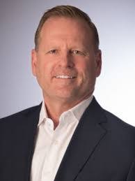 Lindsey Coon's Instagram, Twitter & Facebook