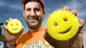 Aaron Krause's Instagram, Twitter & Facebook