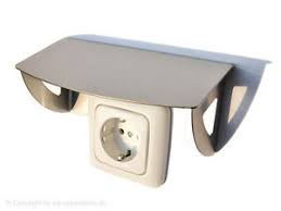 Die steckdose wird mit einem bodendübel im erdreich befestigt. Schutzdach Fur Steckdose Taster Garten Aussenbereich Aufputz Stecker Ip44 Ip20 Ebay