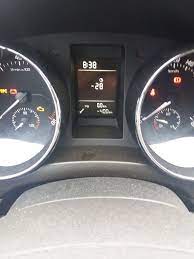 Keep holding the 0.00 button and then press the minute button for the clock set. Serviceanzeige Resetten