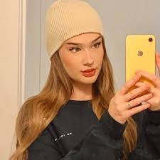 Haley Baxter's Instagram, Twitter & Facebook