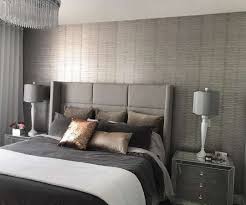 The bedroom wall decor can be behind the bed a manifestation of creativity and imagination , it is decorated with tiles, sheathed with wood, textiles, paintings, windows, frames or photo panels. Top 5 Wallpaper Trends 2020 47 Photo Video Of Wallpapers