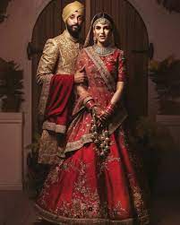 Sabyasachi Couture Lehenga Realbride Gurmakh In Toronto Ontario Canada Explorecanada Indian Bridal Outfits Indian Wedding Outfits Indian Bridal Lehenga