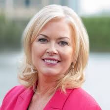 Debbie Ruch's Instagram, Twitter & Facebook