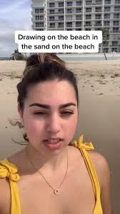 Desenho De Caricatura Na Praia