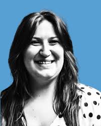 Meet our Virtual Intensive Outpatient Program therapists! Lisa LaRoche,  LMSW, is a therapist who provides therapeutic support to adolescents and  their families navigating emotional and behavioral challenges. A proud  Double Dawg, Lisa