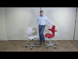 Coming out of his deep understanding of our bodies and our an ergonomic saddle chair designed by peter opsvik an ideal work chair for different height worksurfaces. Hag Capisco Our Chair Expert Reviews Youtube