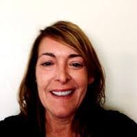 Bernadette Potts's Instagram, Twitter & Facebook