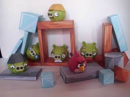 Angry Birds Paper Model Play Set By Hobikitkertas A Cool Play Set Of The Addictive Game Angry Birds These Nice Little Paper Models Were Created By Hobiki