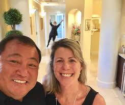 Guess who came by... my famous...