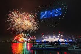 American reacts london's 2021 firework show reaction! London Welcomes In 2021 Tpi