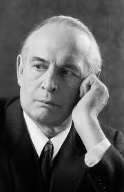 Его родители, которые, спасаясь от голода, переехали в 1931 году в. Vasilij Lanovoj Aktery