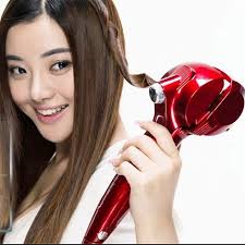 Just select your desired temperature, place your hair into the device and watch as it rotates your hair into the perfect curl. 16 Automatic Hair Curler Ideas