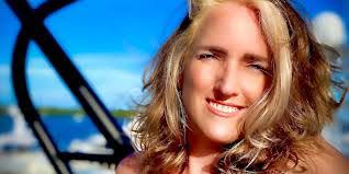 Cristie Lee's Instagram, Twitter & Facebook