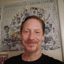 Derek Cramer's Instagram, Twitter & Facebook