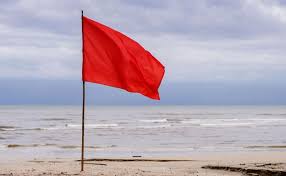 La bandera roja saldrá triunfante. 3 000 Euros De Multa Si Te Banas Cuando Hay Bandera Roja Leonoticias