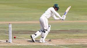 South african batter quinton de kock cruised to his seventh test century on friday as his side took a respectable lead of 225 in the first innings. Quinton De Kock To Be Released From Burden Of Test Captaincy After Pakistan Series Sports News The Indian Express