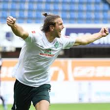 Lange haare männer herren frisuren sportler fussball promis schöne hintern dutt interessante gesichter schöne knaben rúrik gíslason: Werder Bremen Niclas Fullkrug Gefuhls Chaos Nach Traum Comeback News