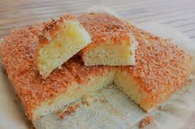 Saftiger Kokoskuchen Ganz Einfach Vom Blech Mein Rezept Fur Silkeswelt Rezept Kokoskuchen Kokosblechkuchen Kuchen