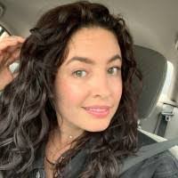 Shannon Bouchard's Instagram, Twitter & Facebook