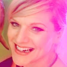 Vicky Barrett (@vickybarrett)