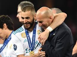 Последние твиты от karim benzema (@benzema). Karim Benzema Backs Zinedine Zidane For France Job In Thinly Veiled Tweet To Departing Real Madrid Boss The Independent The Independent