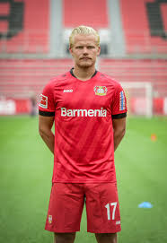 Pohjanpalo a fait ses débuts internationaux pour la finlande en novembre 2012, à l'âge de 18 ans et a depuis eu. Bayer 04 Leverkusen On Twitter 17 Joel Pohjanpalo