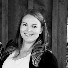 I'm happy to share that I'm starting a new position as VP, Sr Creative  Director 🎨 at Jack Morton Worldwide! Grateful for this exciting  opportunity 💫 and ready to write the next