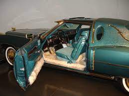 Amazing stuff from isaac hayes! Just A Car Guy Isaac Hayes Gold Cadillac At Stax Records Museum Memphis
