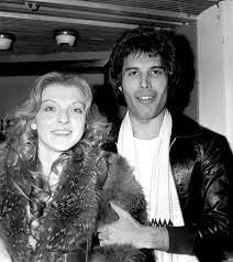 Who Is Mary Austin Freddie Mercury S Ex Girlfriend Played By Lucy Boynton In Bohemian Rhapsody
