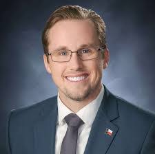 Ryan Cade's Instagram, Twitter & Facebook