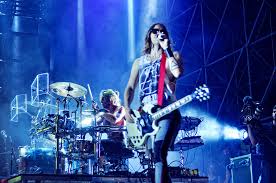 What a dangerous night to fall in love. Thirty Seconds To Mars Wikipedia