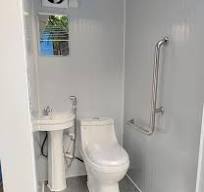 China Ready Made Portable Toilet Prefab Movable 2 Units Shower Cabin  Lightweight