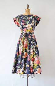 50s Dress Style Names 1950s Vintage Dress Near Me With Images Floral Cotton Dress Pretty Dresses Fashion