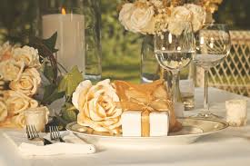 Wedding Favours Gifts Ideas And Inspiration Wedding Planner Wedding Party Favors Wedding Decorations Uk Ivory Wedding Receptions
