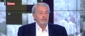Quand même!, a rétorqué sonia mabrouk, un brin perplexe. Alain Delon Tres Fier De Sa Fille Anouchka S Attaque A Son Fils Alain Fabien