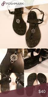Coach Black Pansy Jelly Sandal S 6 Excellent Pre Loved To Like New Condition Only Light Wear On Bottom Of Sandals Get A Ju Jelly Sandals Coach Shoes Sandals